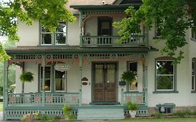 Victorian Loft Bed And Breakfast